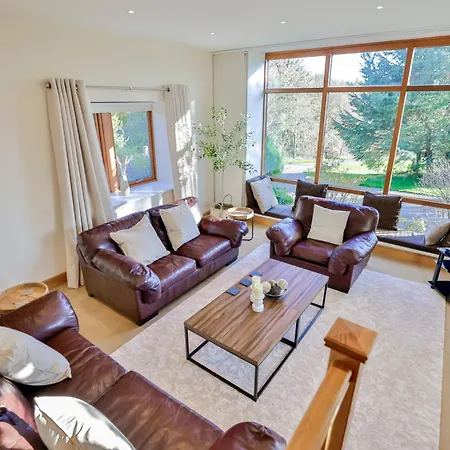 Stunning Country House - Cinema, Games Room & Hot Tub Inverurie Exterior photo