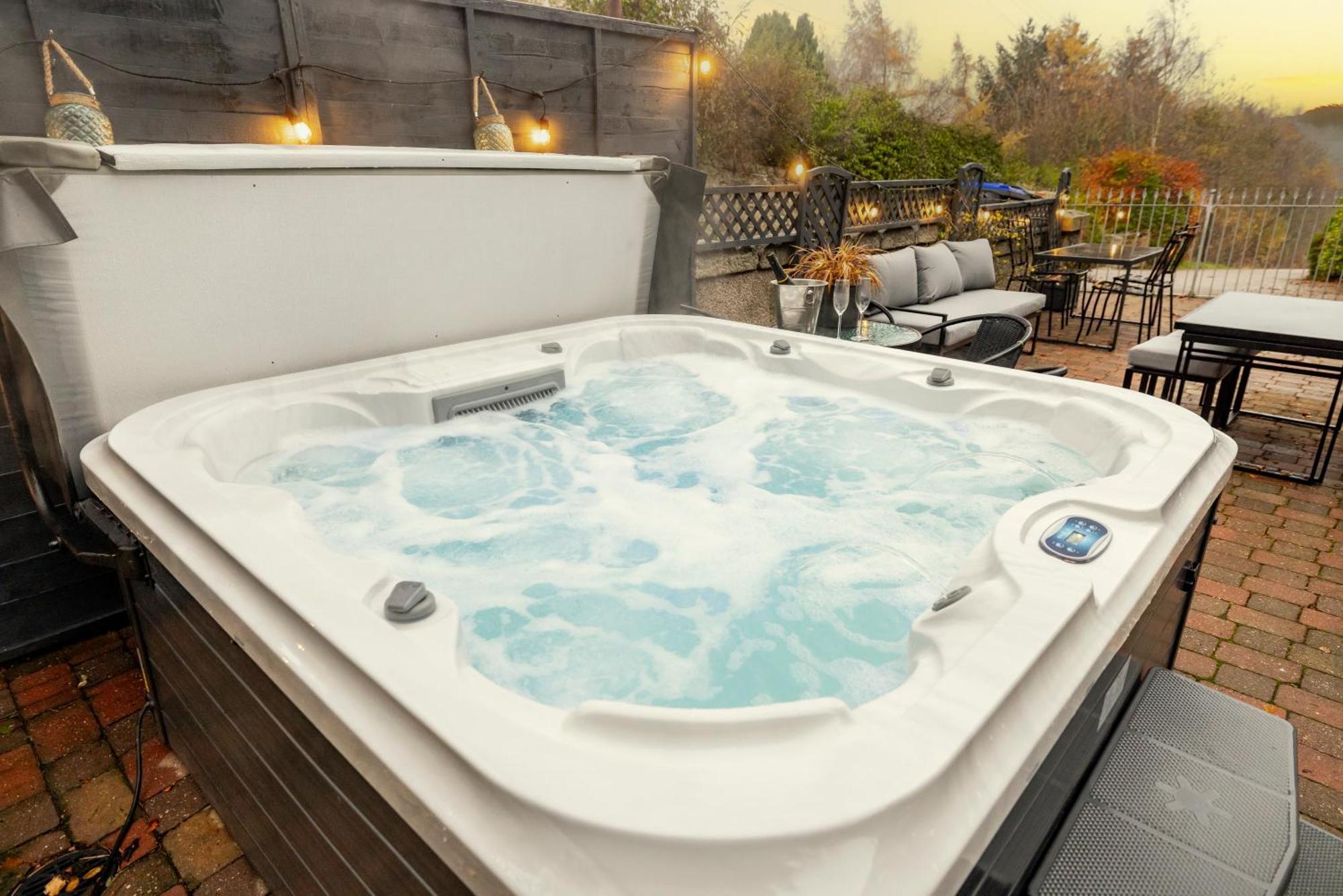 Apartment Stunning - Cinema, Games & Hot Tub Inverurie