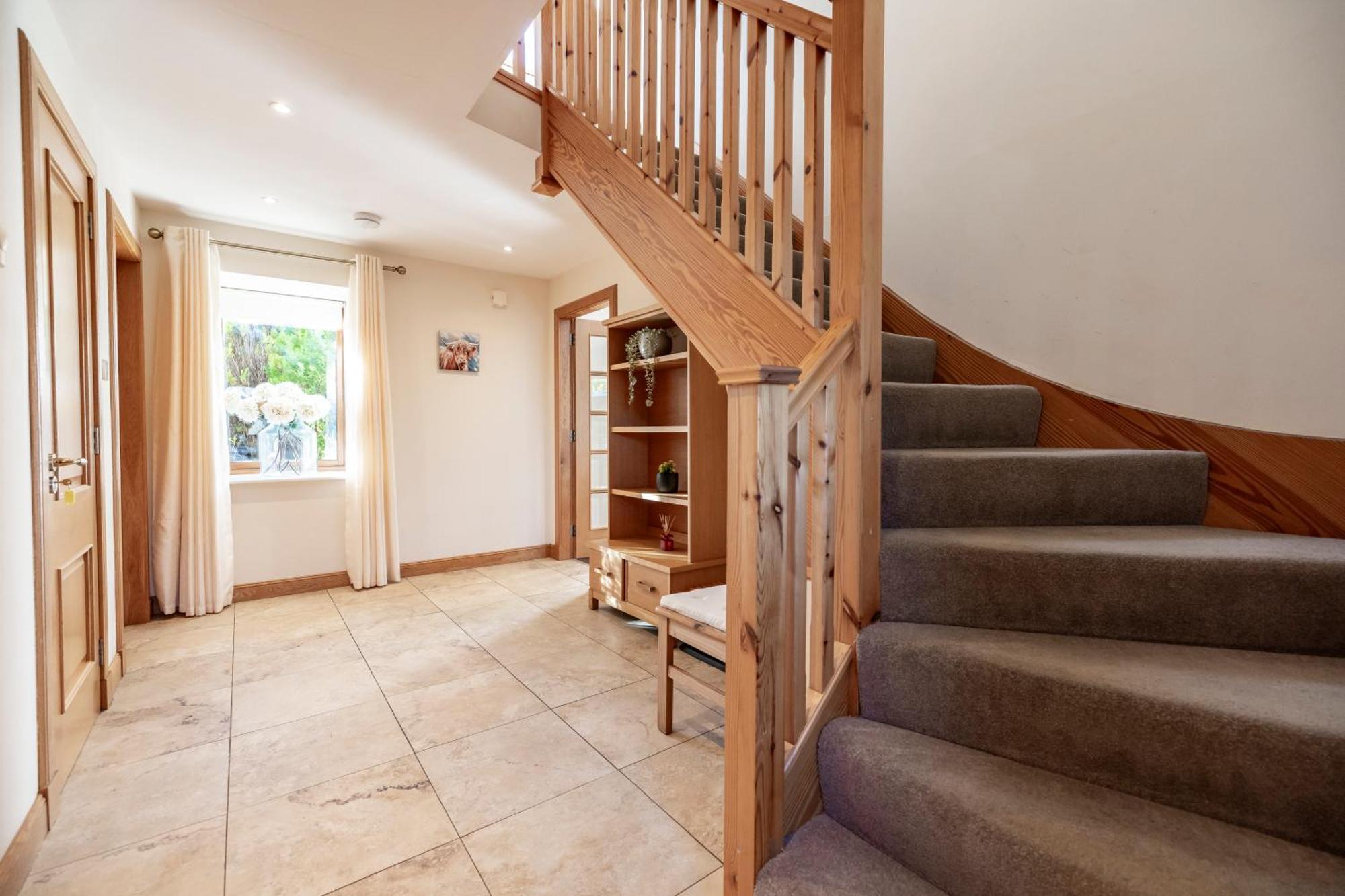 Stunning - Cinema, Games & Hot Tub Apartment