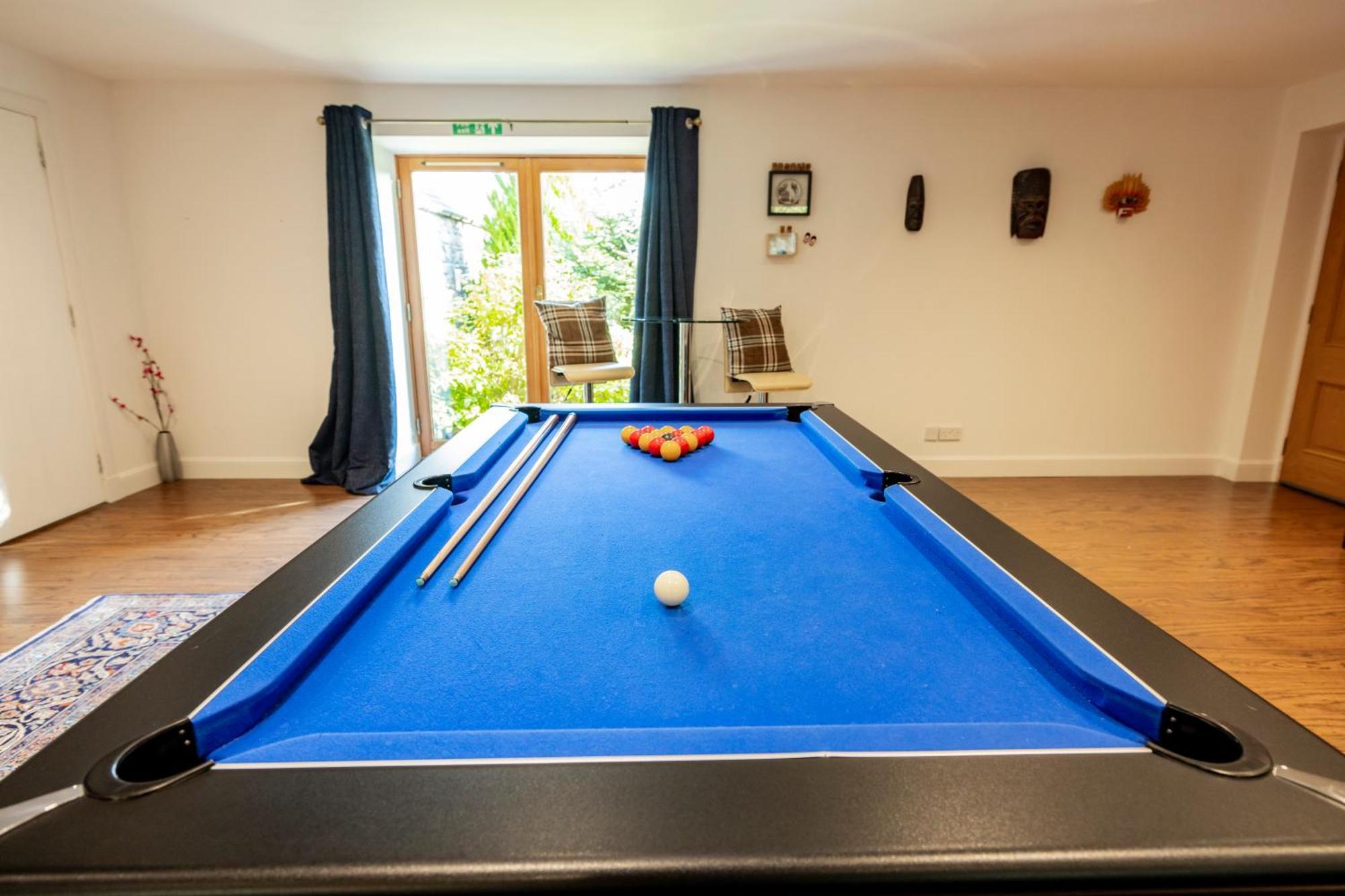 Apartment Stunning - Cinema, Games & Hot Tub Inverurie
